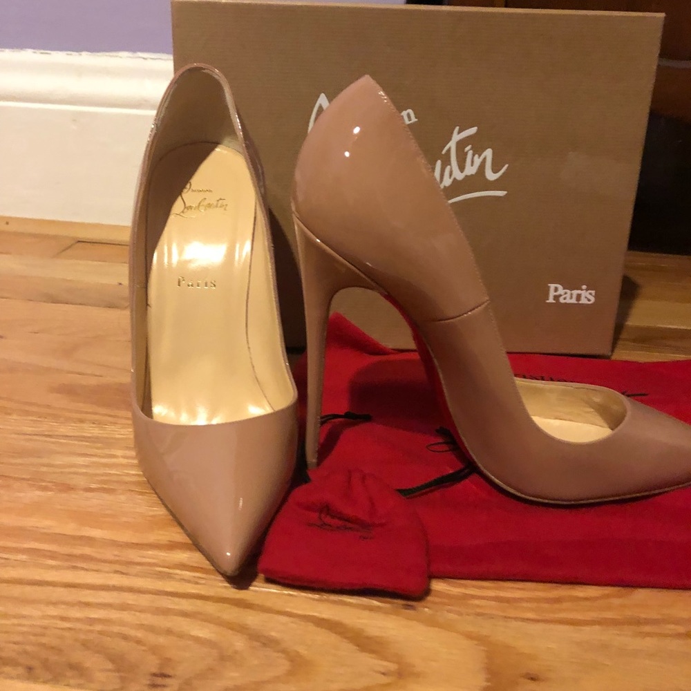 Christian Louboutin So Kate Nude sz 41